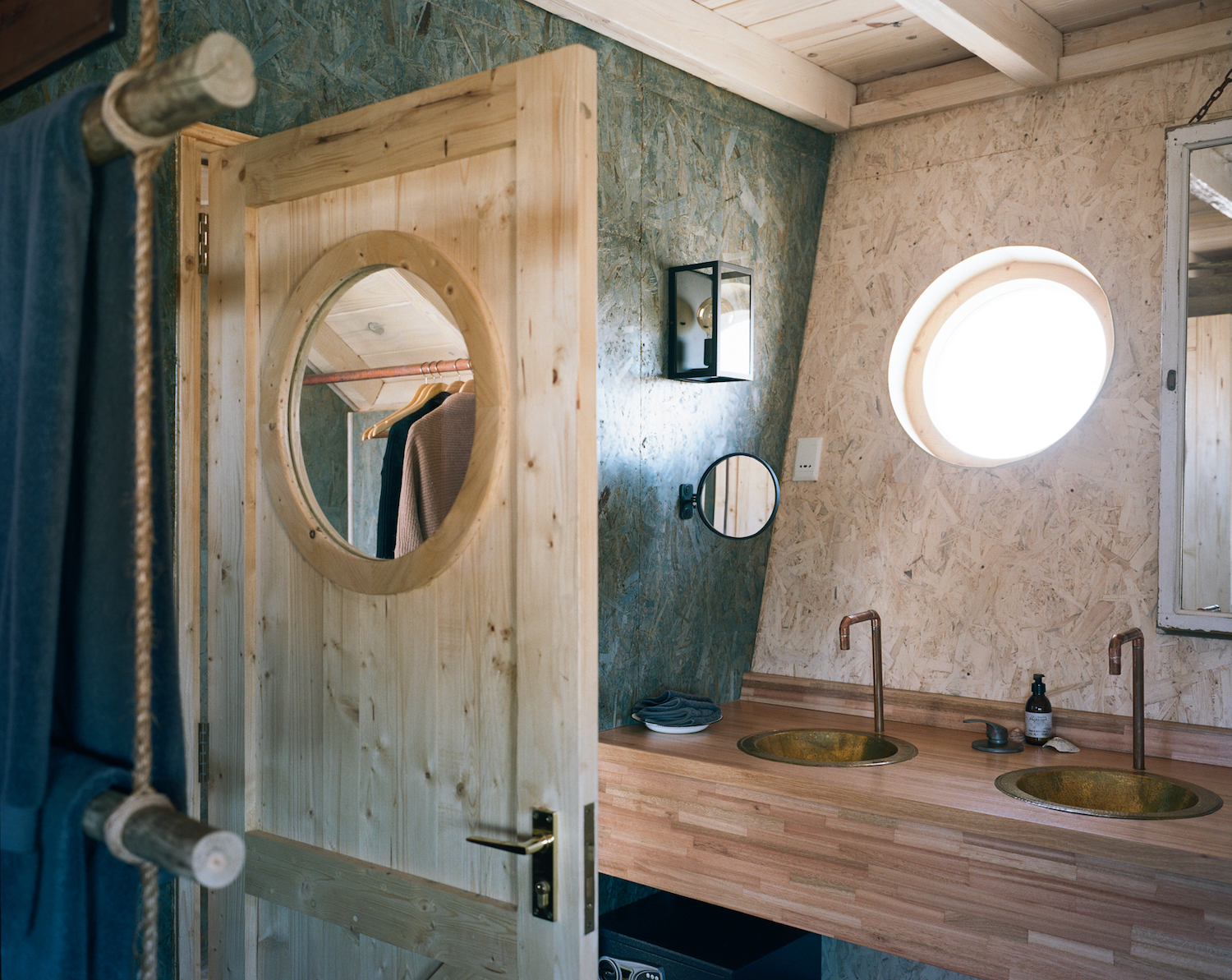 Shipwreck Lodge