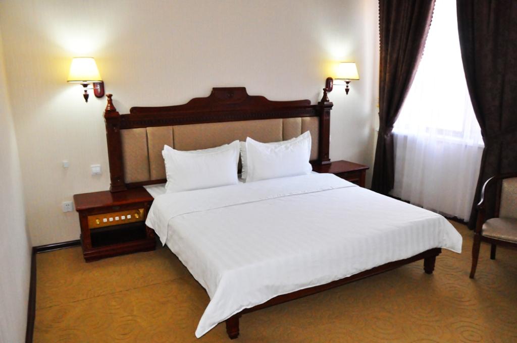Firuz Hotel