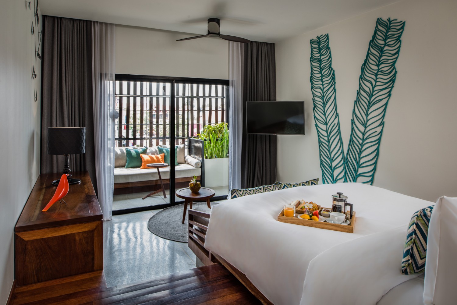 Aviary Hotel
