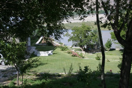 Serena Hotel