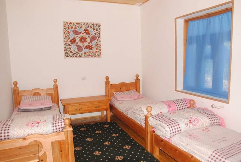 Nurata Guesthouse (Hayat Village)